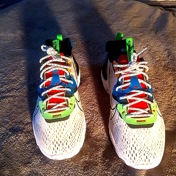 Nike React Vision. Size 10. New With Box. Phantom/Green Abyss - Picture 4 of 6